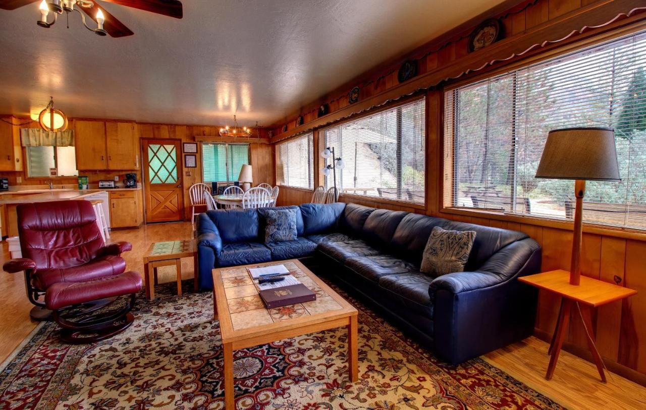 17a Longview Chalet Wawona